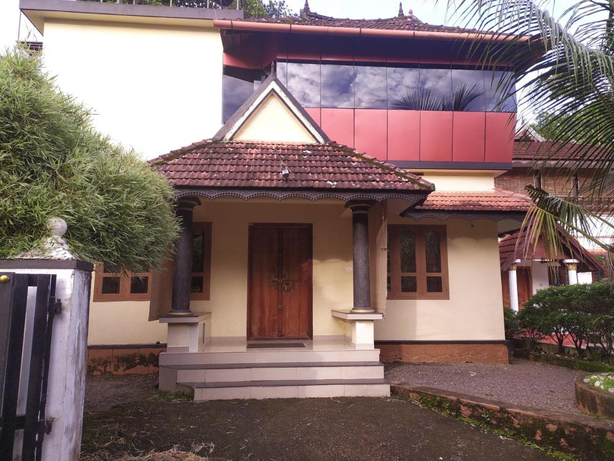 Swasthi Griha Villa Aranmula Luaran gambar